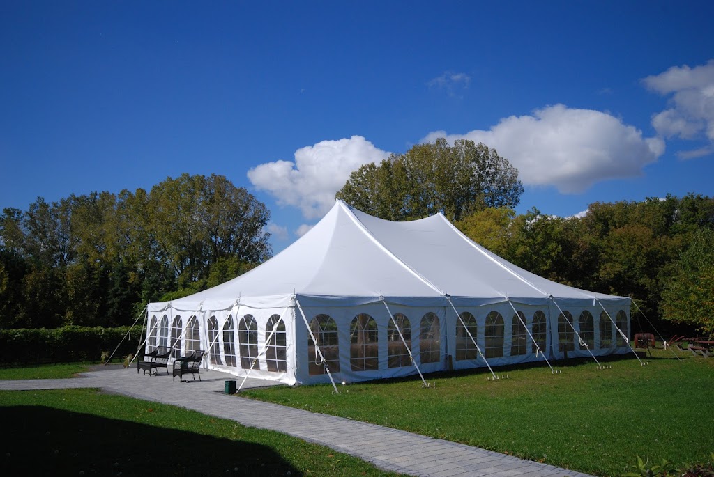 Vignoble Saint-Thomas | 1101 Rang S, Saint-Thomas, QC J0K 3L0, Canada | Phone: (450) 750-4735