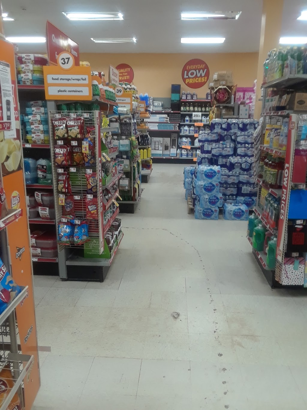 Family Dollar | 2320 Genesee St, Cheektowaga, NY 14225, USA | Phone: (716) 897-6065