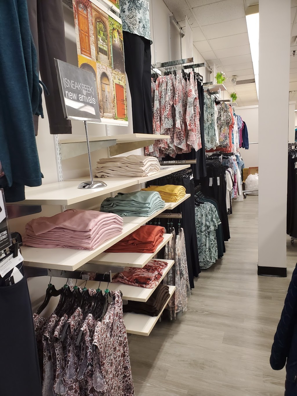 Northern Reflections | 32900 S Fraser Way #116, Abbotsford, BC V2S 5A1, Canada | Phone: (604) 755-0872
