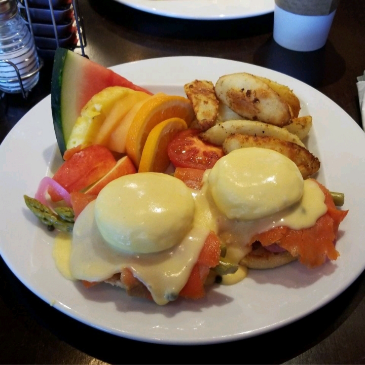 Cafe Le Matin | 5720 Silver Springs Blvd NW, Calgary, AB T3B 4N7, Canada | Phone: (403) 247-6647