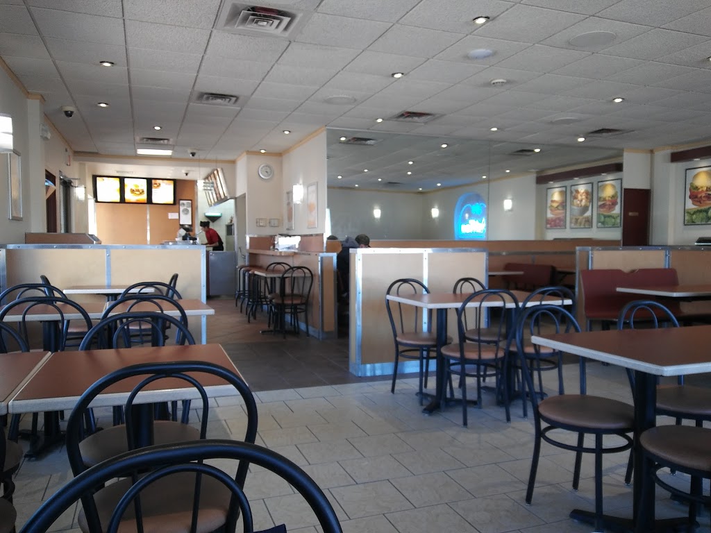 Chez Ashton | 2301 Boulevard Guillaume-Couture, Saint-Romuald, QC G6W 2S2, Canada | Phone: (418) 682-5617