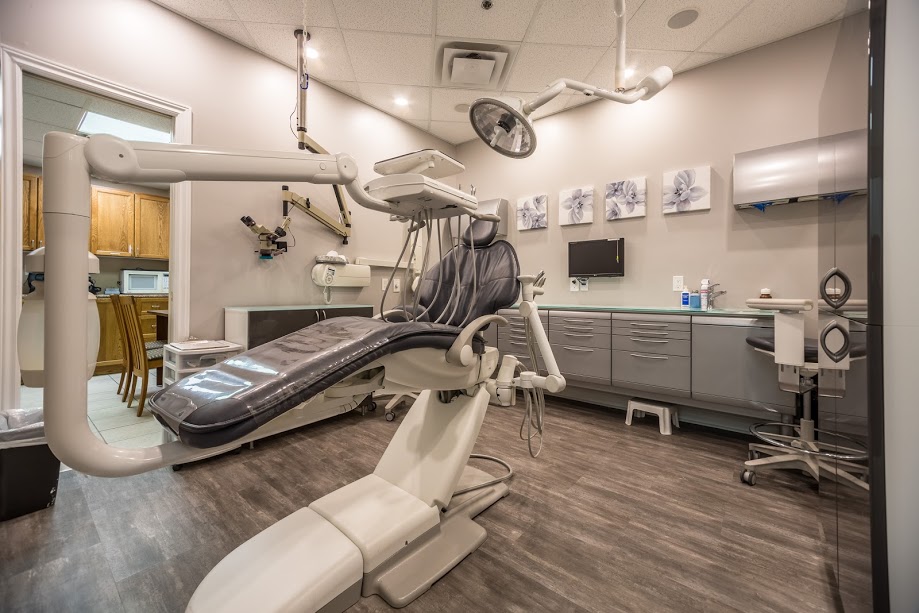 GDC Implant & Denture Centre | 723 Rymal Road West Lower Level Suite, Hamilton, ON L9B 2W2, Canada | Phone: (905) 522-1106