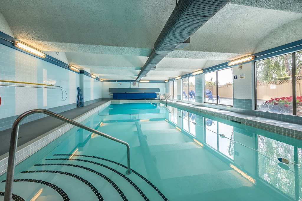 Fernwood Manor Apartments | 1575 Begbie St, Victoria, BC V8R 1L2, Canada | Phone: (250) 595-1355