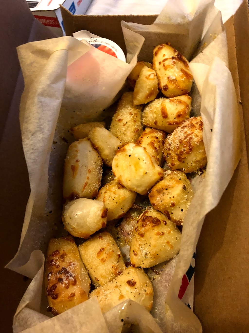 Dominos | 1038 Burnhamthorpe Rd E, Mississauga, ON L4Y 2X6, Canada | Phone: (905) 238-4999