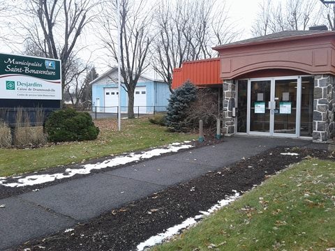 Desjardins Services Center Saint-Bonaventure | 1155 Rue Principale, Saint-Bonaventure, QC J0C 1C0, Canada | Phone: (819) 474-2524