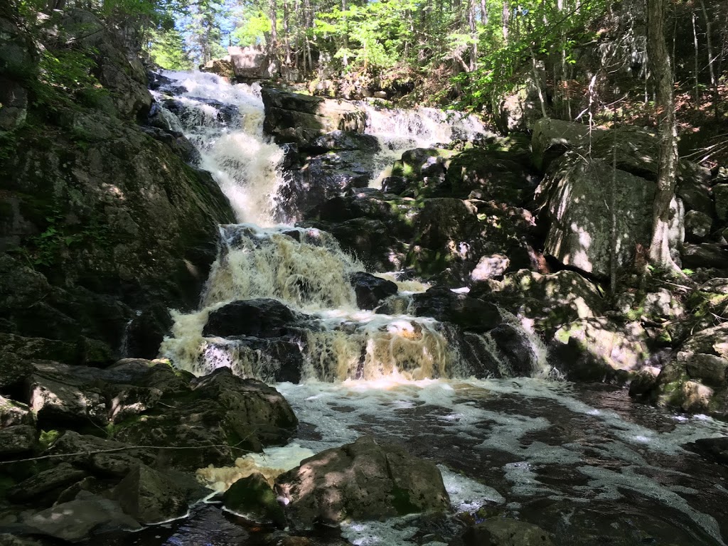 Chute à lOurs | Saint-Léonard-de-Portneuf, QC G0A 4A0, Canada