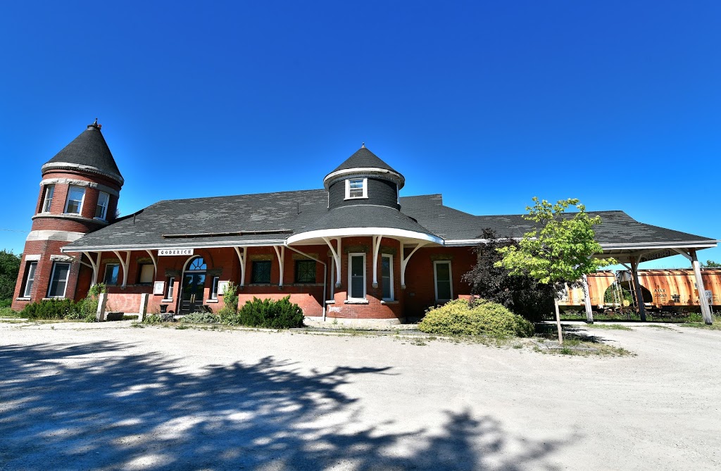 FauxPop Station | 1 Maitland Rd N, Goderich, ON N7A 0A2, Canada | Phone: (519) 955-1468