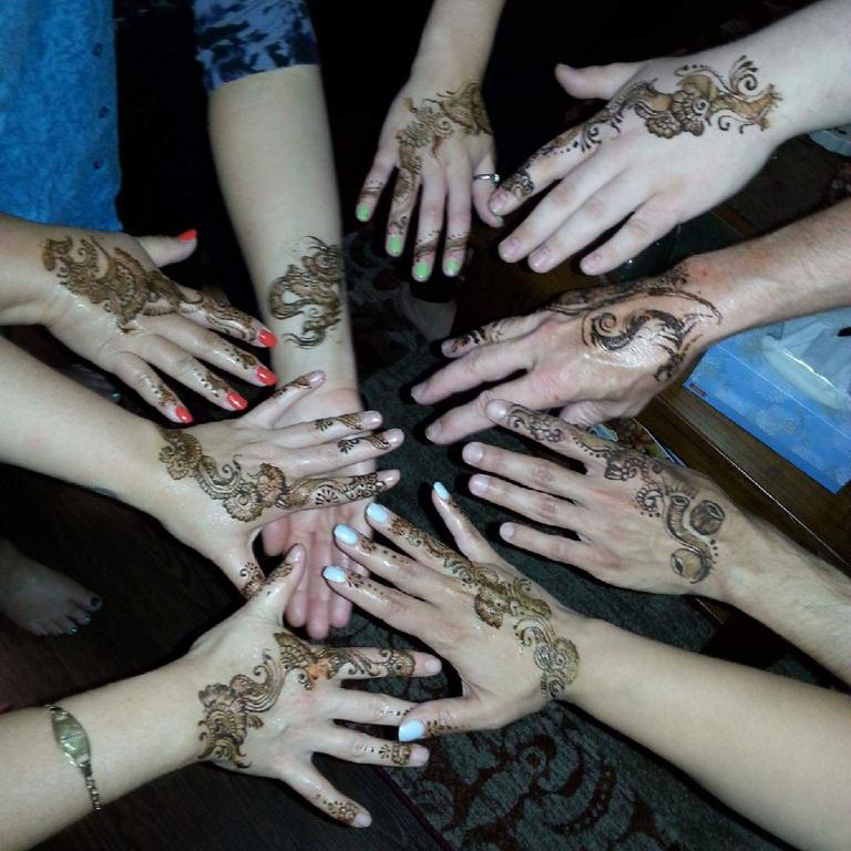 Binal Henna and Makeup Artist | 10 Fitzgibson St, Brampton, ON L6Y 5Y5, Canada | Phone: (289) 828-1099