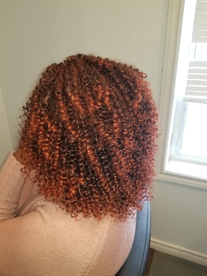 Samo-Wood Barbershop & T-Queen HairSalon | 273 McArthur Ave. a, Vanier, ON K1L 6P3, Canada | Phone: (343) 488-2610