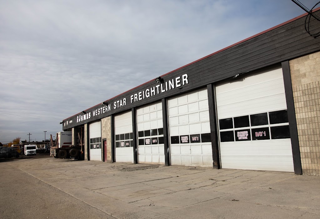 RJames Western Star Freightliner | 2072 Falcon Rd, Kamloops, BC V2C 4J3, Canada | Phone: (250) 374-1431