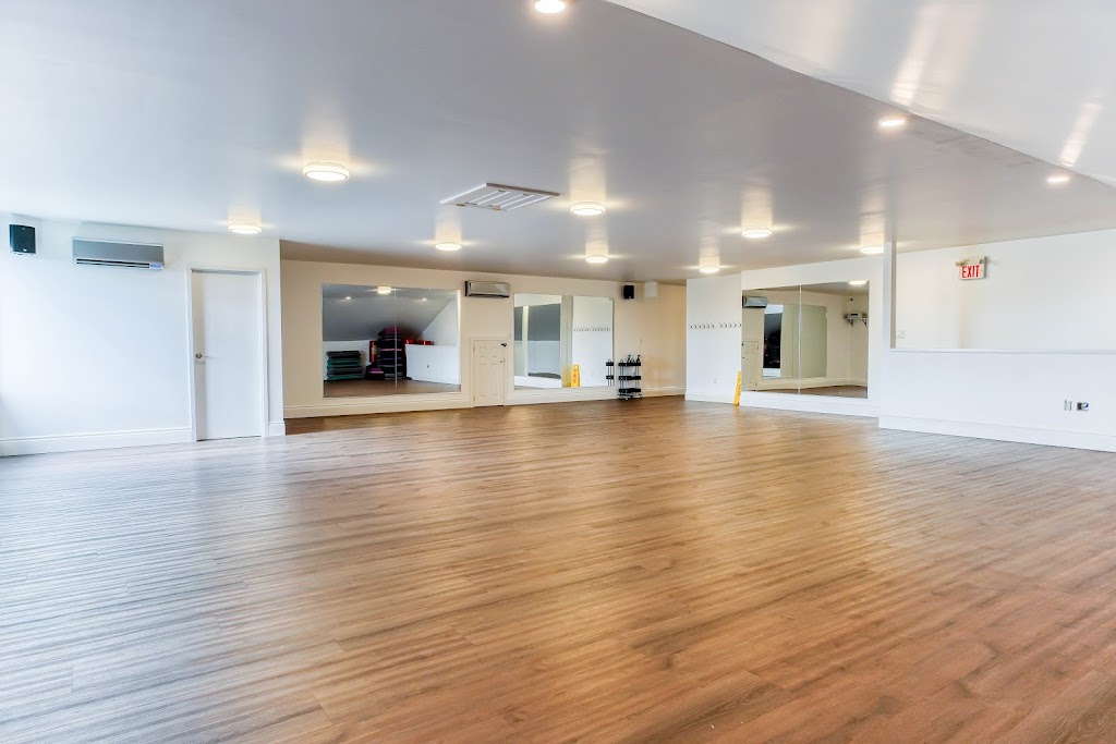 247 Fitness Amherstview | 101 William Henderson Dr Unit 1, Amherstview, ON K0H 1G0, Canada | Phone: (613) 634-8439
