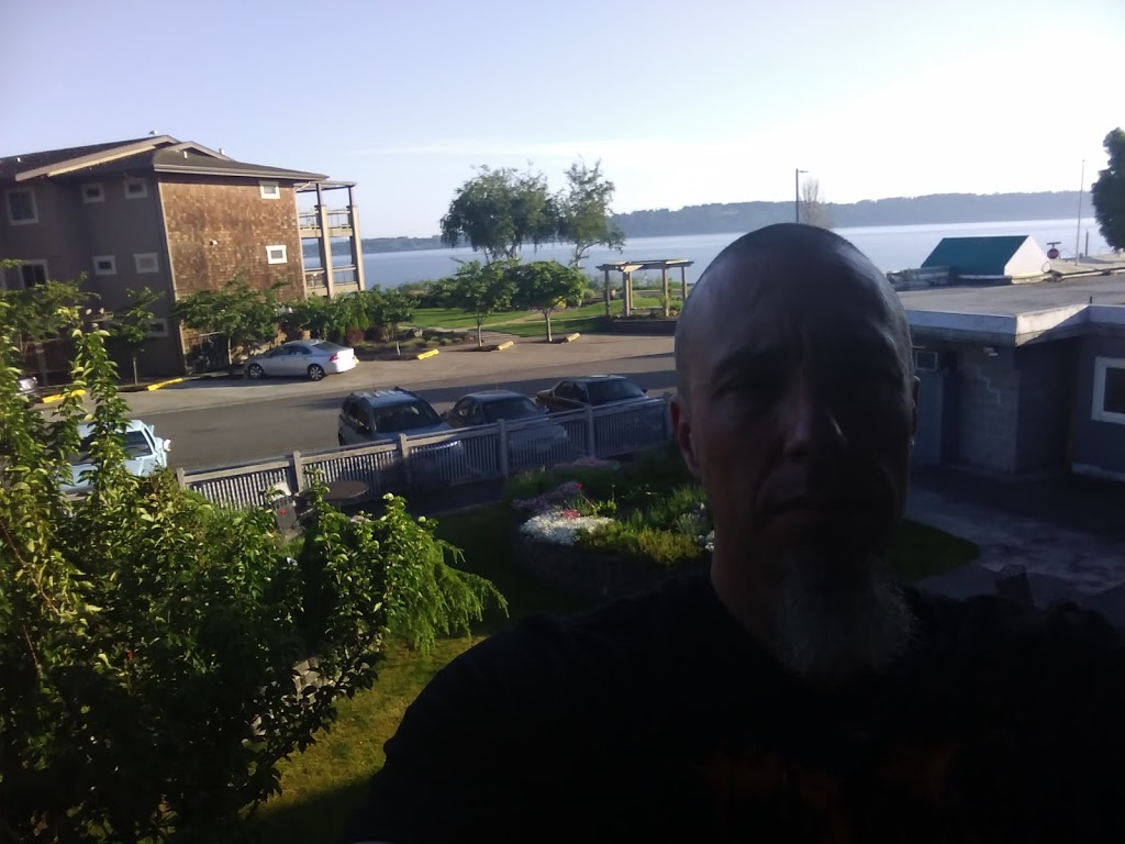 Bayside Motor Inn & Apartments | 340 Alder St, Blaine, WA 98230, USA | Phone: (360) 332-5288