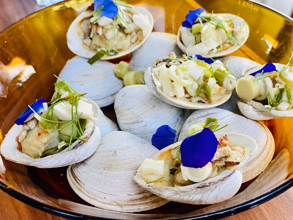 Baumier - Bar à vin | 695A Chem. Avila, Piedmont, QC J0R 1R3, Canada | Phone: (450) 744-1883