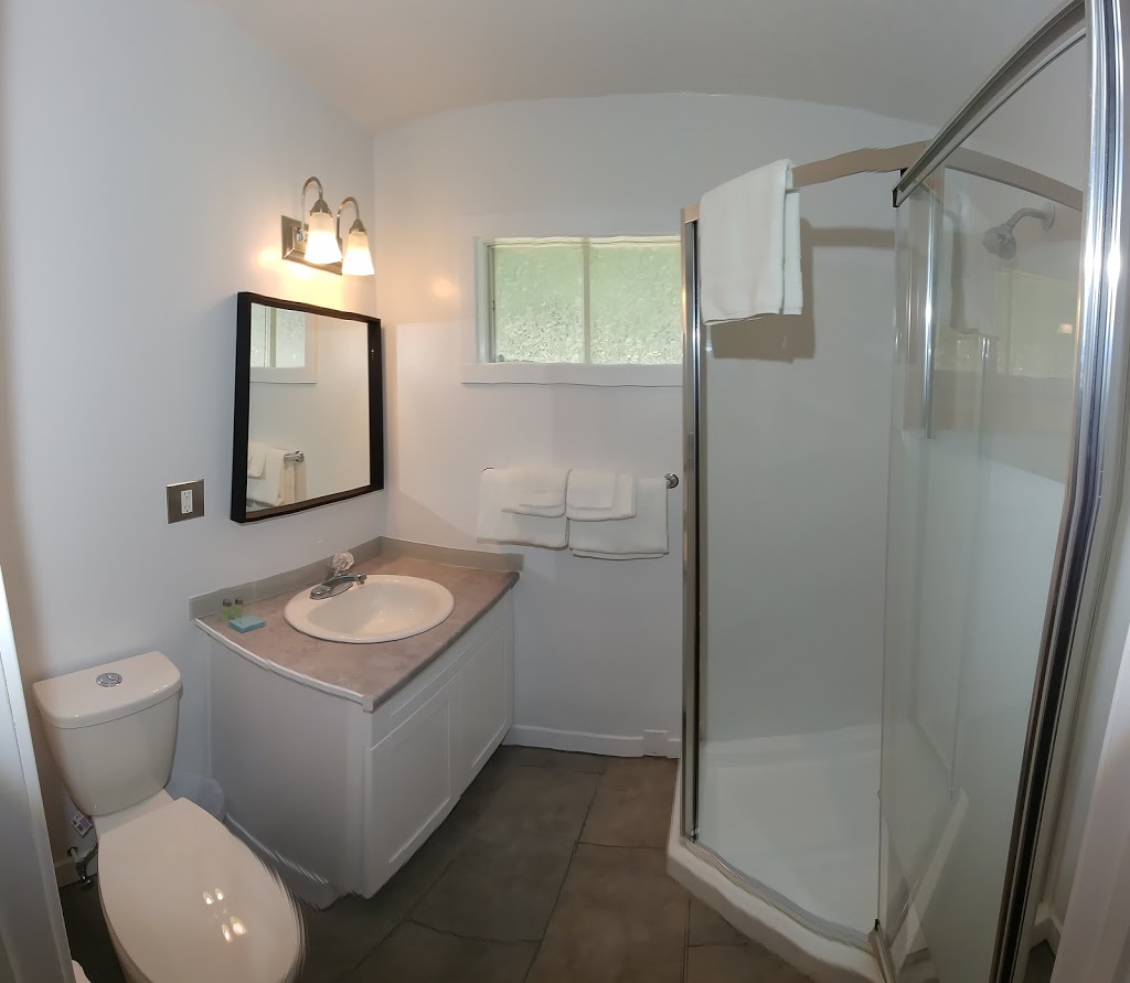 Motel Happy Salmon | 6410 Trans Canada Highway N.E, Canoe, BC V0E 1K0, Canada | Phone: (778) 489-5075
