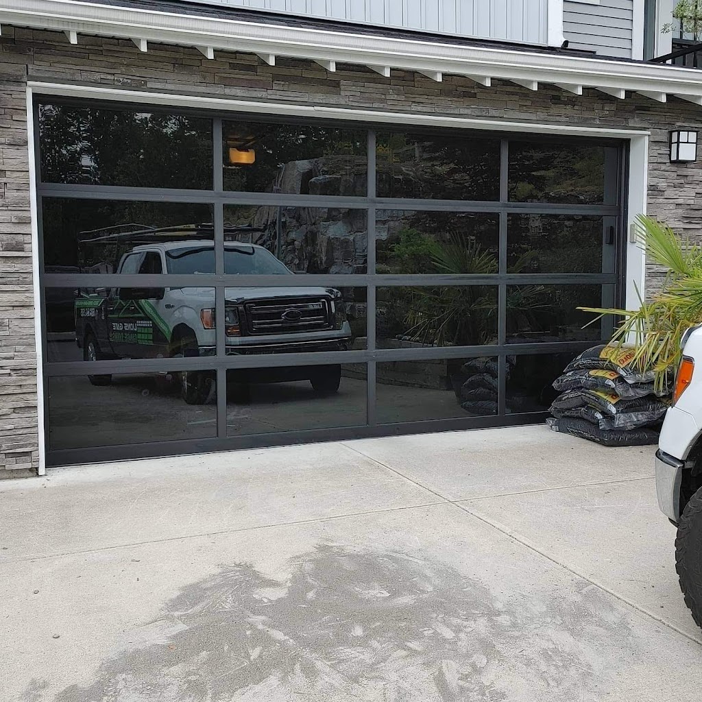 Lions Gate Garage Doors Ltd. | 18777 68A Ave. #11, Surrey, BC V4N 0Z8, Canada | Phone: (604) 243-1505