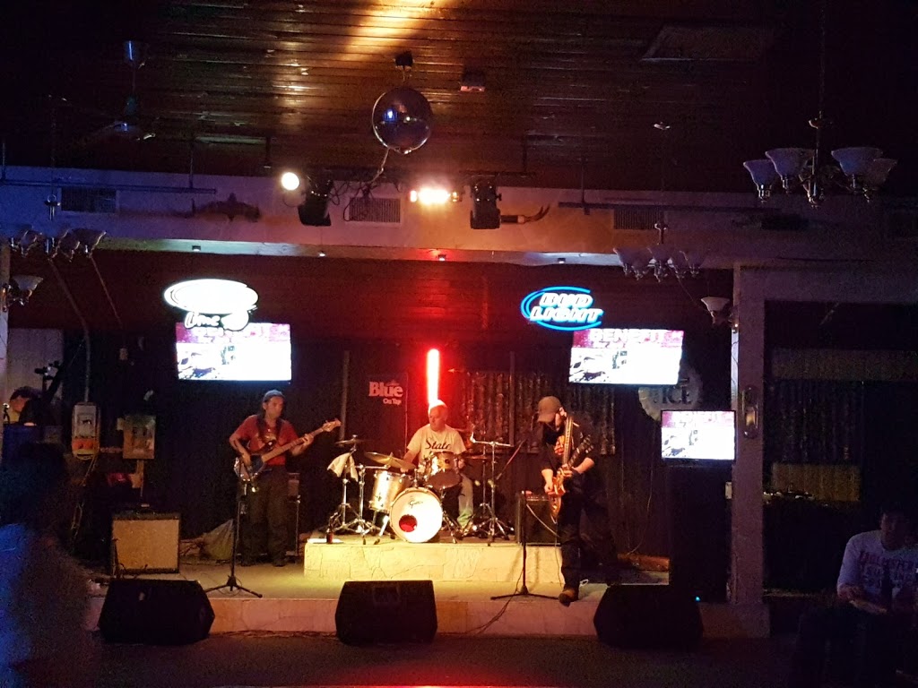 Whitetail Pub & Grill | 1988 S Main St, Westville, NS B0K 2A0, Canada | Phone: (902) 396-1759
