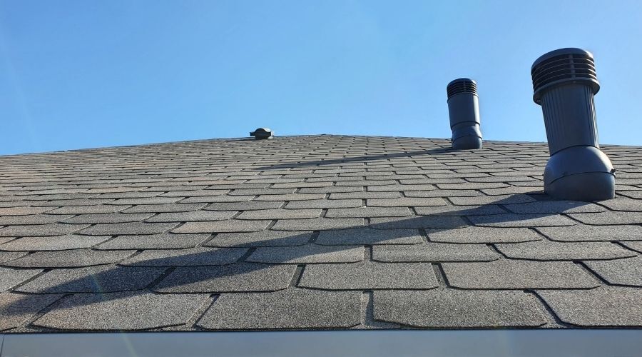 Expert Roofing Red Deer | 52 Oak Dr E, Red Deer, AB T4P 0B8, Canada | Phone: (587) 713-4552