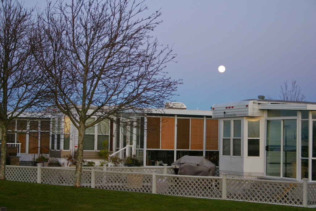 Surfside RV Resort Ltd. | 200 Corfield St N, Parksville, BC V9P 2H5, Canada | Phone: (250) 248-9713