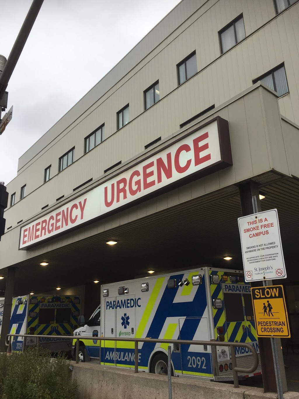 St. Josephs Healthcare Hamilton: Emergency Room | 50 Charlton Ave E, Hamilton, ON L8N 4A6, Canada | Phone: (905) 522-1155