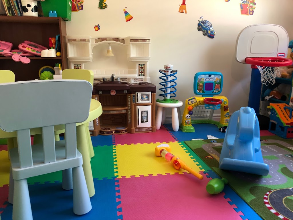 Little Steps Daycare | 87 Autumn Way, Aurora, ON L4G 4P5, Canada | Phone: (416) 779-4169