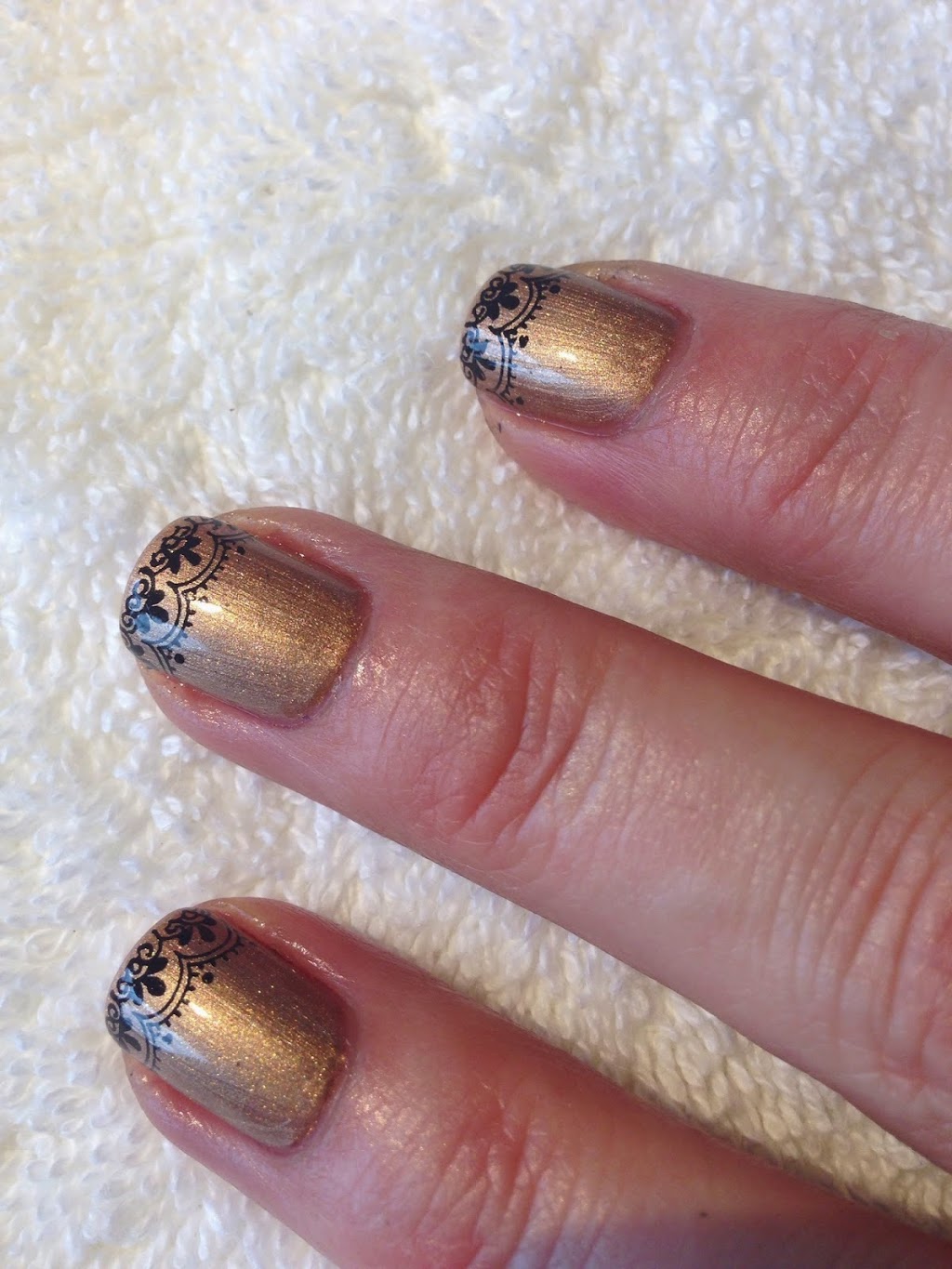 Karolinas Nail & Lash Studio | 13 Walker St, Elmira, ON N3B 1Y1, Canada | Phone: (519) 669-0237