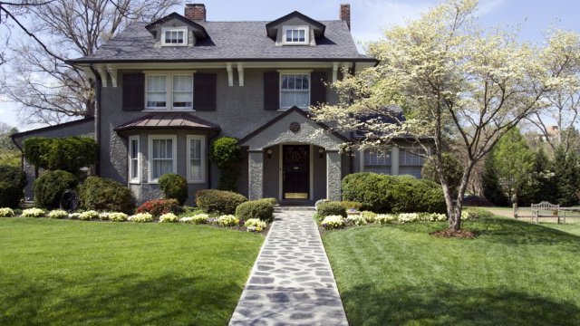 John Castellan | Main floor-100 Argyle Avenue, Ottawa, ON K2P 1B6, Canada | Phone: (613) 265-0705