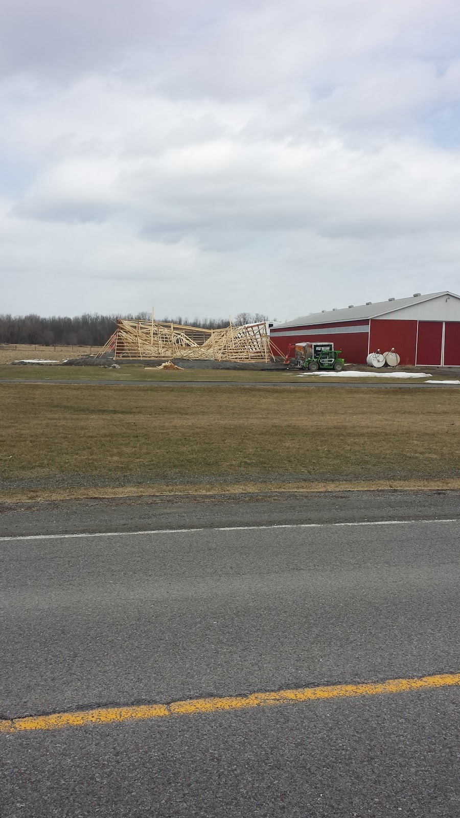 Advance Landscaping | 7410 Parkway Rd, Metcalfe, ON K4P 1L2, Canada | Phone: (613) 821-3113