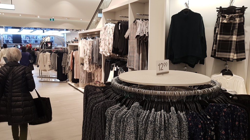 H&M | 3401 Dufferin St, Toronto, ON M6G 3A1, Canada | Phone: (855) 272-7007
