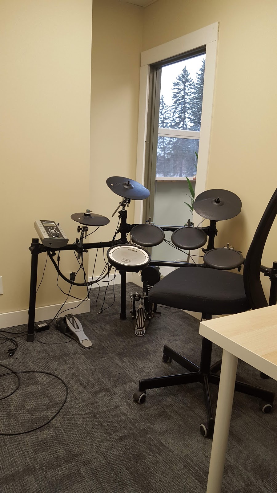 Leroux Studios • Music Lessons & Academic Tutoring | 2114A 14 St NW, Calgary, AB T2M 3N5, Canada | Phone: (403) 284-3206