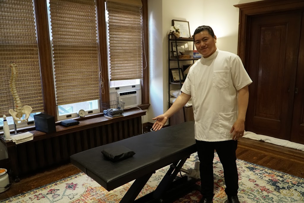 Bryan Lok Osteopathy | 2 Lyall Ave, Toronto, ON M4E 1V8, Canada | Phone: (647) 794-1613