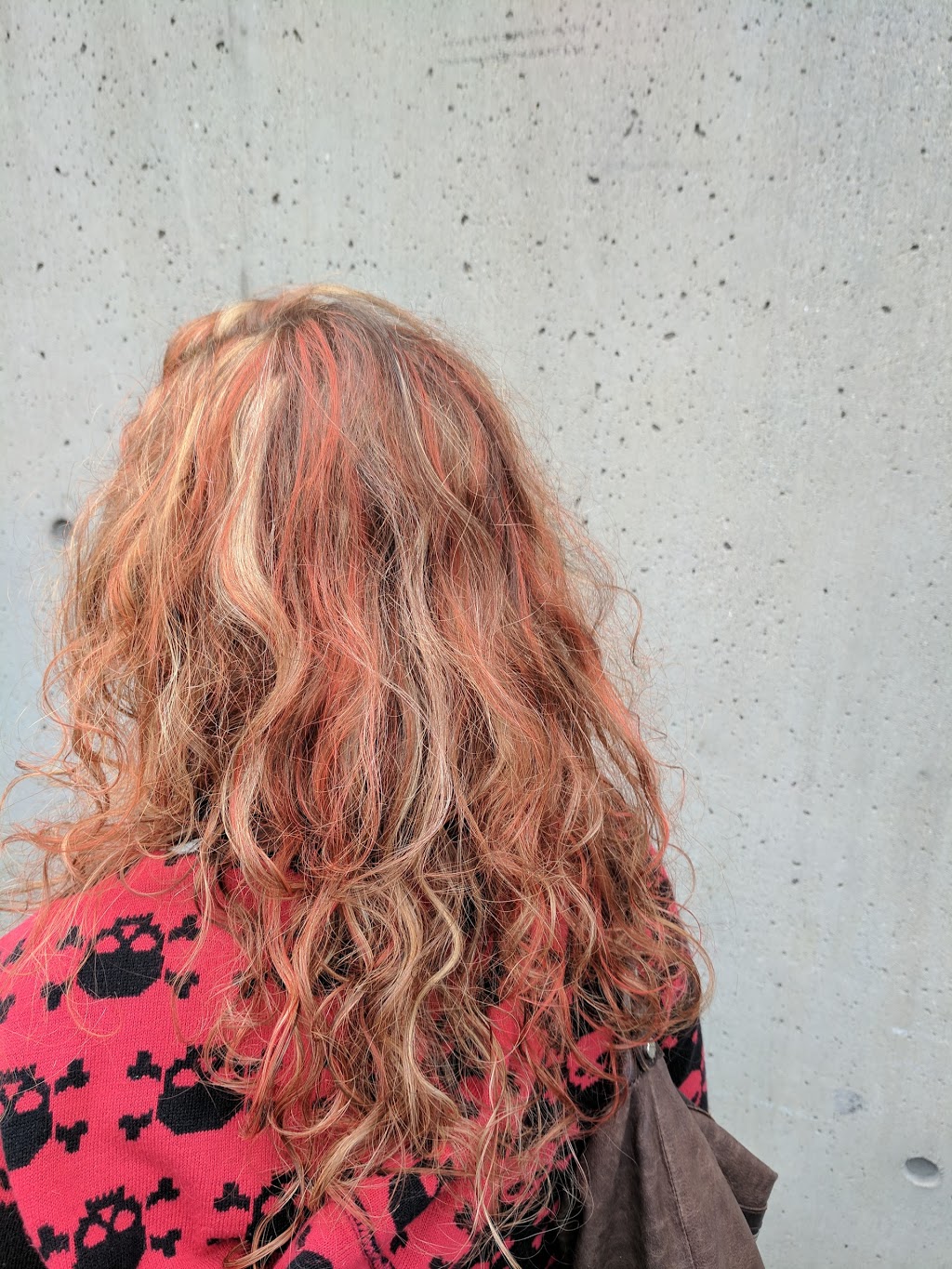 Hipknotik Hair Lounge | 1540 W 2nd Ave, Vancouver, BC V6J 1H2, Canada | Phone: (604) 738-7999
