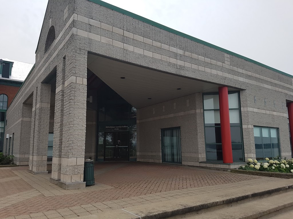 Bibliothèque Lauréat-Vallière | 2161 Chemin du Fleuve, Saint-Romuald, QC G6W 5P8, Canada | Phone: (418) 839-5242