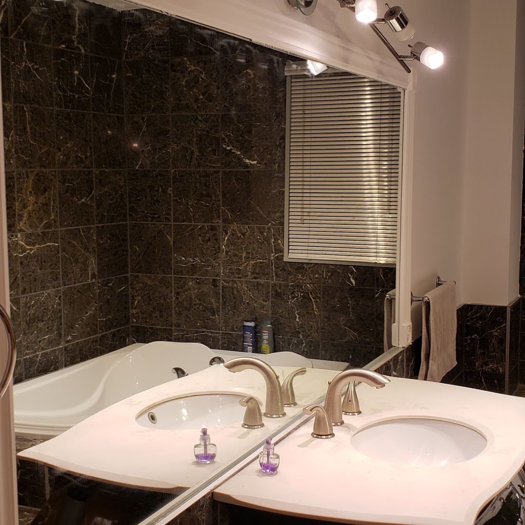 Lucky Resort Montreal | 5885 Boulevard Marie-Victorin, Brossard, QC J4W 1A5, Canada | Phone: (514) 349-7137