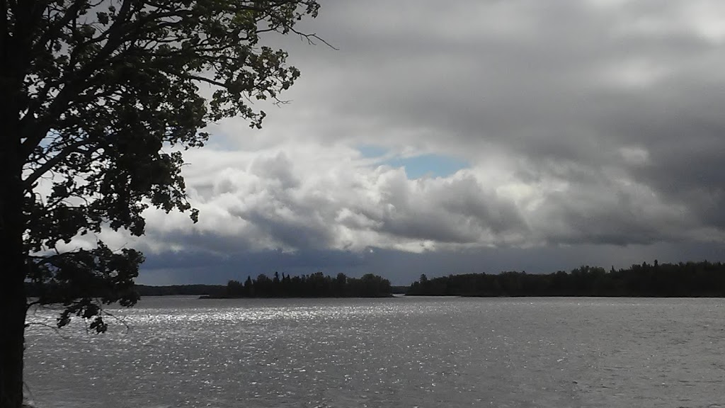 Esprit Riverside BnB | 239 Rue Thomas-Lefebvre, Mansfield-et-Pontefract, QC J0X 1R0, Canada | Phone: (613) 717-5222