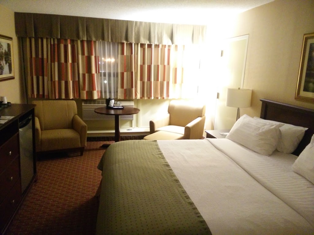 Holiday Inn St. Johns Conference Centre | 180 Portugal Cove Rd, St. Johns, NL A1B 2N2, Canada | Phone: (709) 722-0506