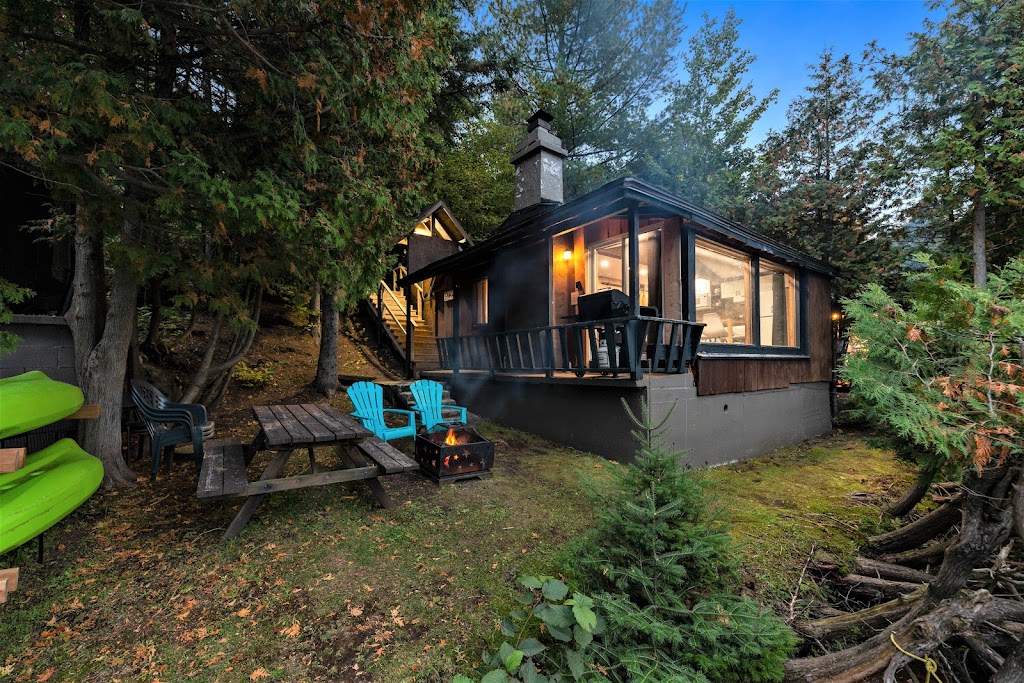 Le1613 - Chalets dans le nord | 1613 Chemin des Pins, Sainte-Lucie-des-Laurentides, QC J0T 2J0, Canada | Phone: (514) 772-3502