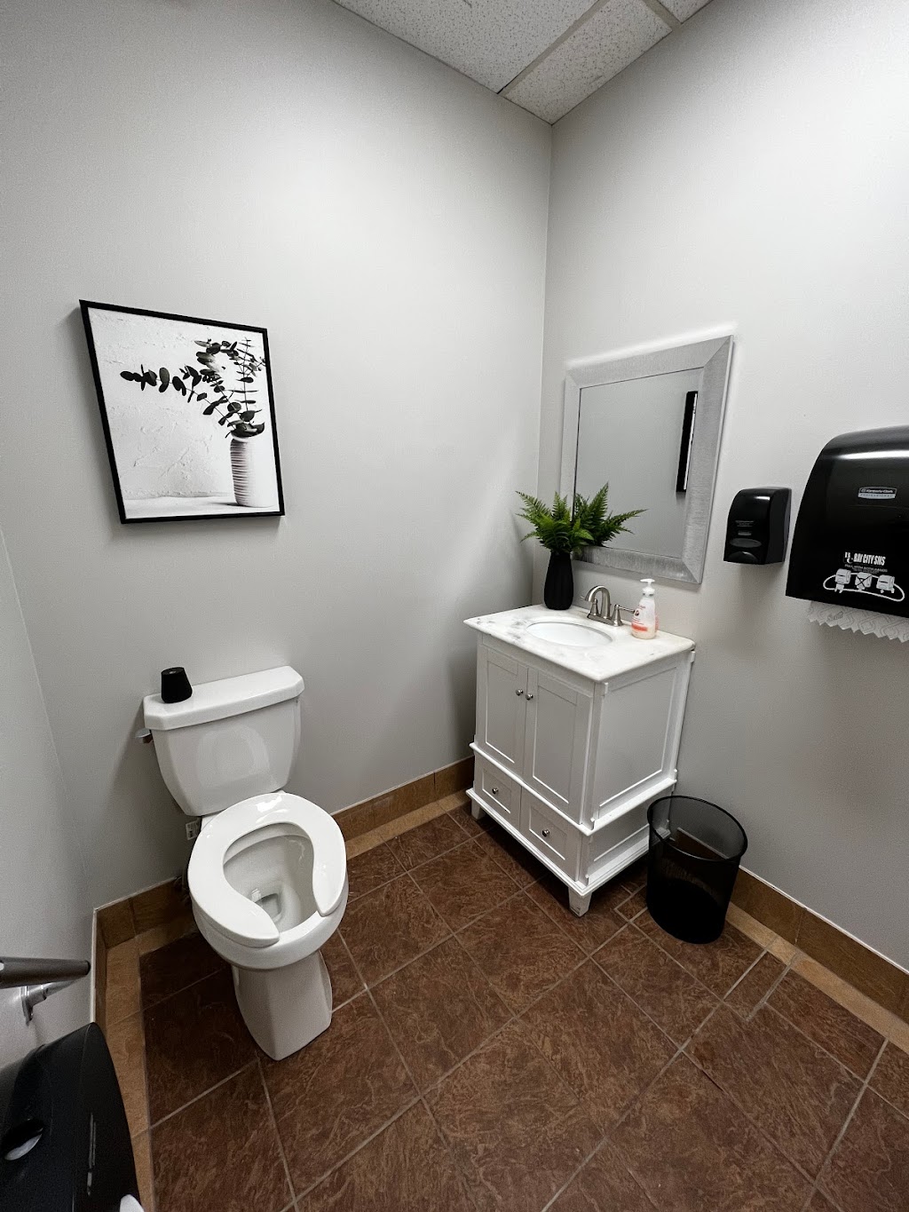Integrity Massage Therapy | 11 Ferris Ln Suite 100, Barrie, ON L4M 5N6, Canada | Phone: (705) 722-0202
