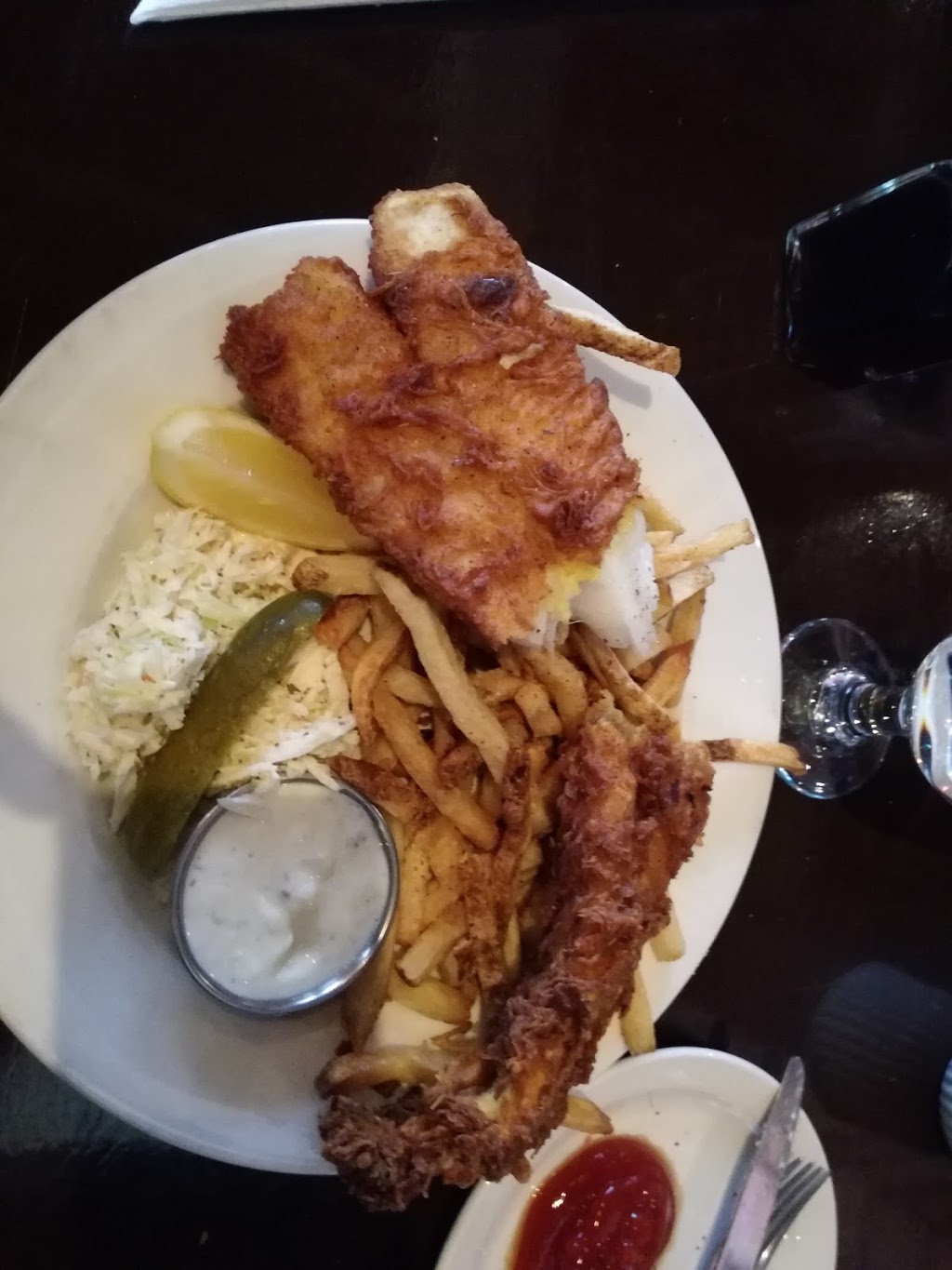Lapointe Seafood Grill & Sushi | 1831 Robertson Rd, Nepean, ON K2H 8X3, Canada | Phone: (613) 596-9654