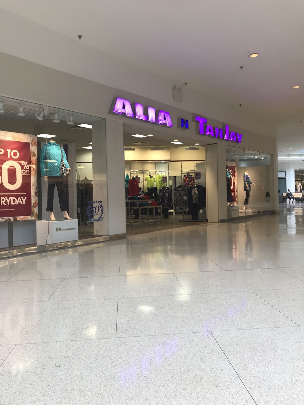 ALIA N Tan Jay | 417 Wellington St #146, St Thomas, ON N5R 5J5, Canada | Phone: (519) 633-5524