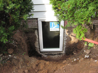 Dryhome Waterproofing & Flat Roofing Oshawa | 319 College Ave, Oshawa, ON L1J 1S2, Canada | Phone: (905) 260-1905
