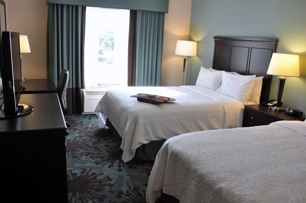 Hampton Inn by Hilton Toronto Airport Corporate Centre | 5515 Eglinton Ave W, Etobicoke, ON M9C 5K5, Canada | Phone: (416) 646-3000