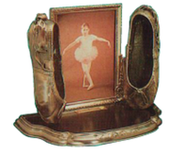 The Baby Shoe Bronzers | 12921 Keele St, King City, ON L7B 1G2, Canada | Phone: (416) 573-7463