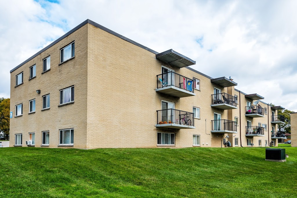 Meadowcrest Apartments | 22 Gammage St, London, ON N5Y 2A7, Canada | Phone: (519) 451-5085