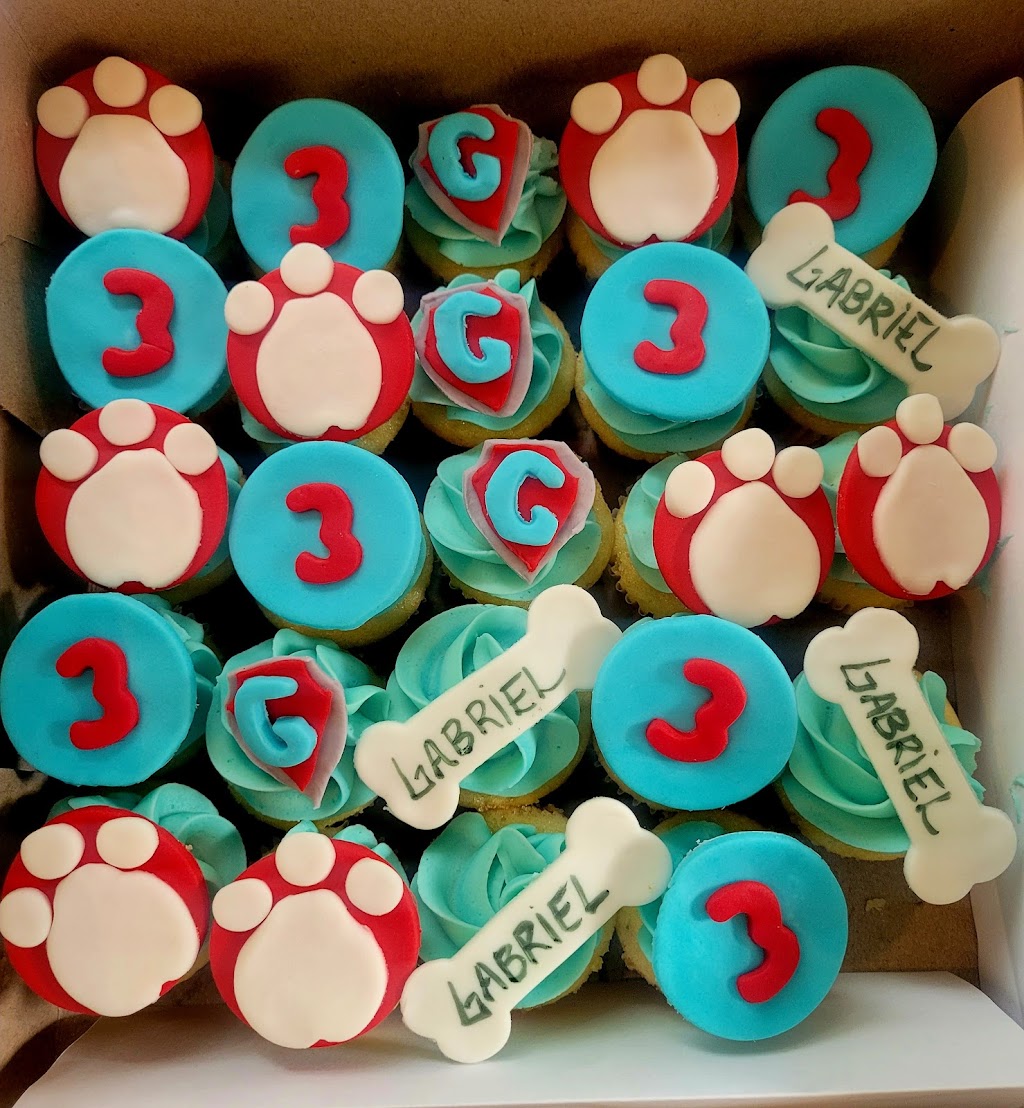 Pâtisserie Crazy about CupCakes | 81 Avenue St Louis, Beaconsfield, QC H9W 4X8, Canada | Phone: (514) 969-8988