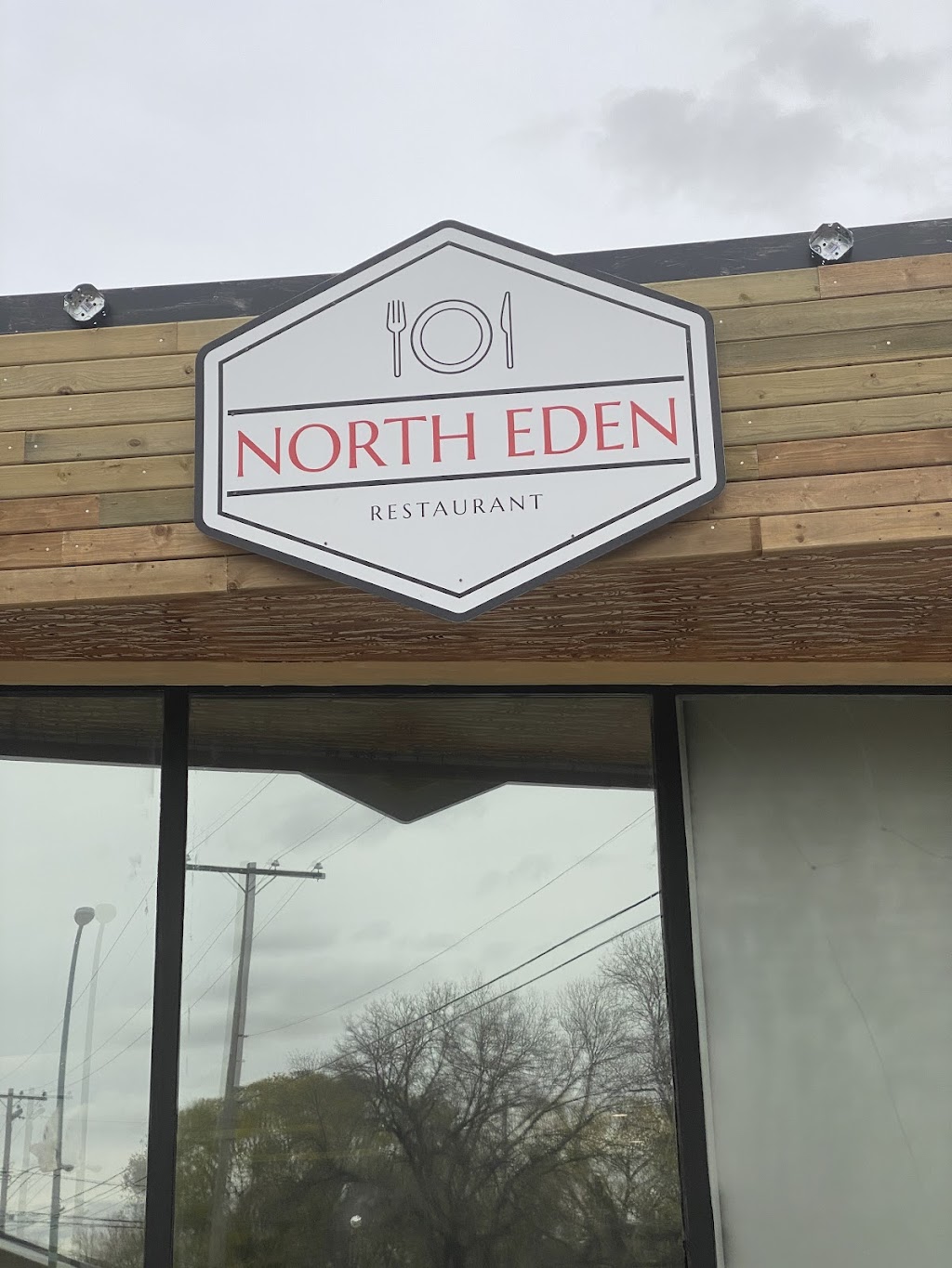 North Eden Seafood and Grill House | 202 Main Street, Midale, SK S0C 1S0, Canada | Phone: (306) 458-2499