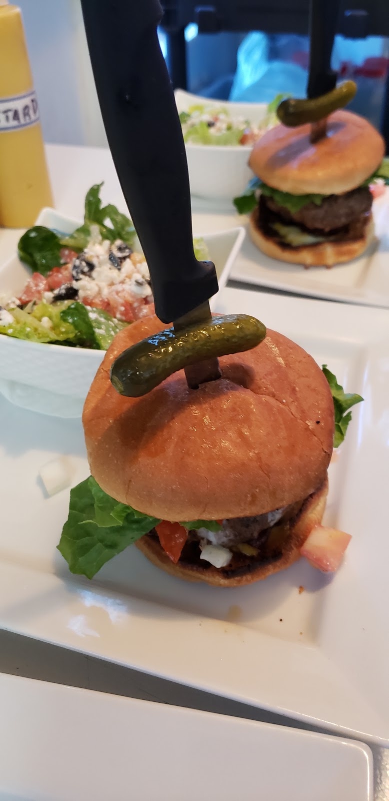 The Blue Collar Pub | 549 Stone Church Rd E #1B, Hamilton, ON L8W 3L2, Canada | Phone: (905) 574-9479