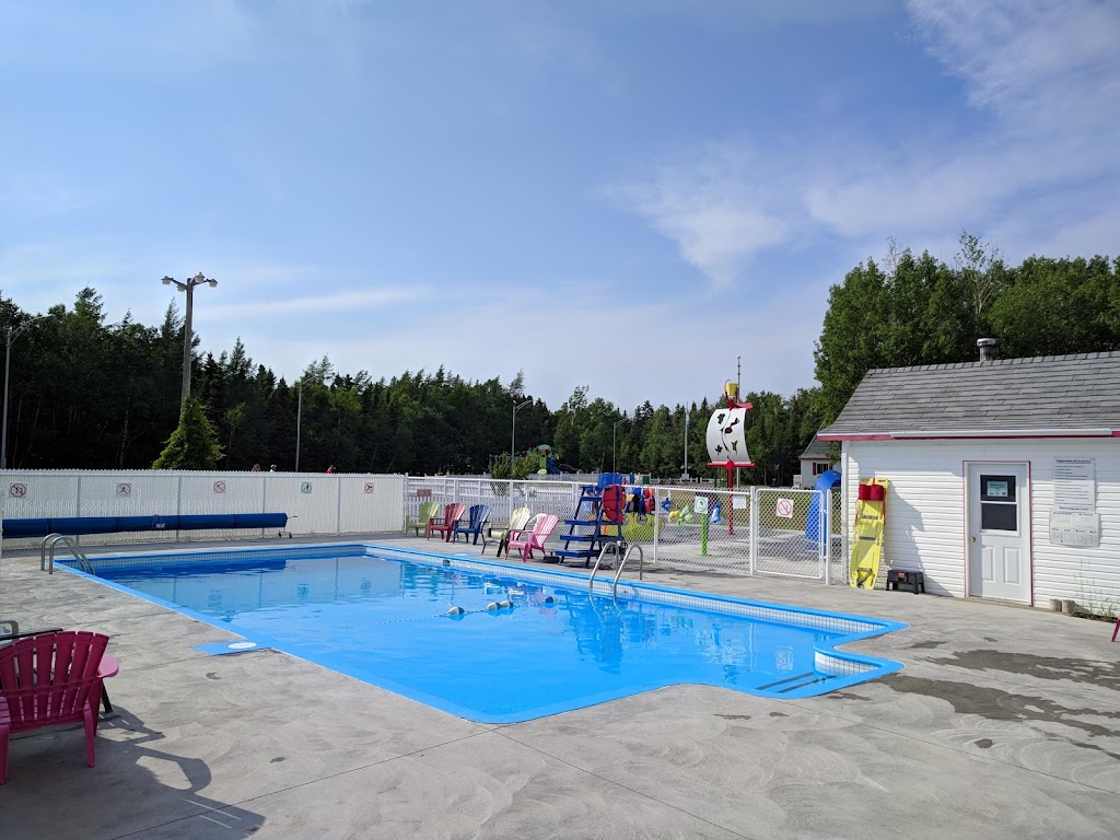 Camping Municipal De Trois Pistoles | 100 Rue du Chanoine-Côté, Trois-Pistoles, QC G0L 4K0, Canada | Phone: (418) 851-4515