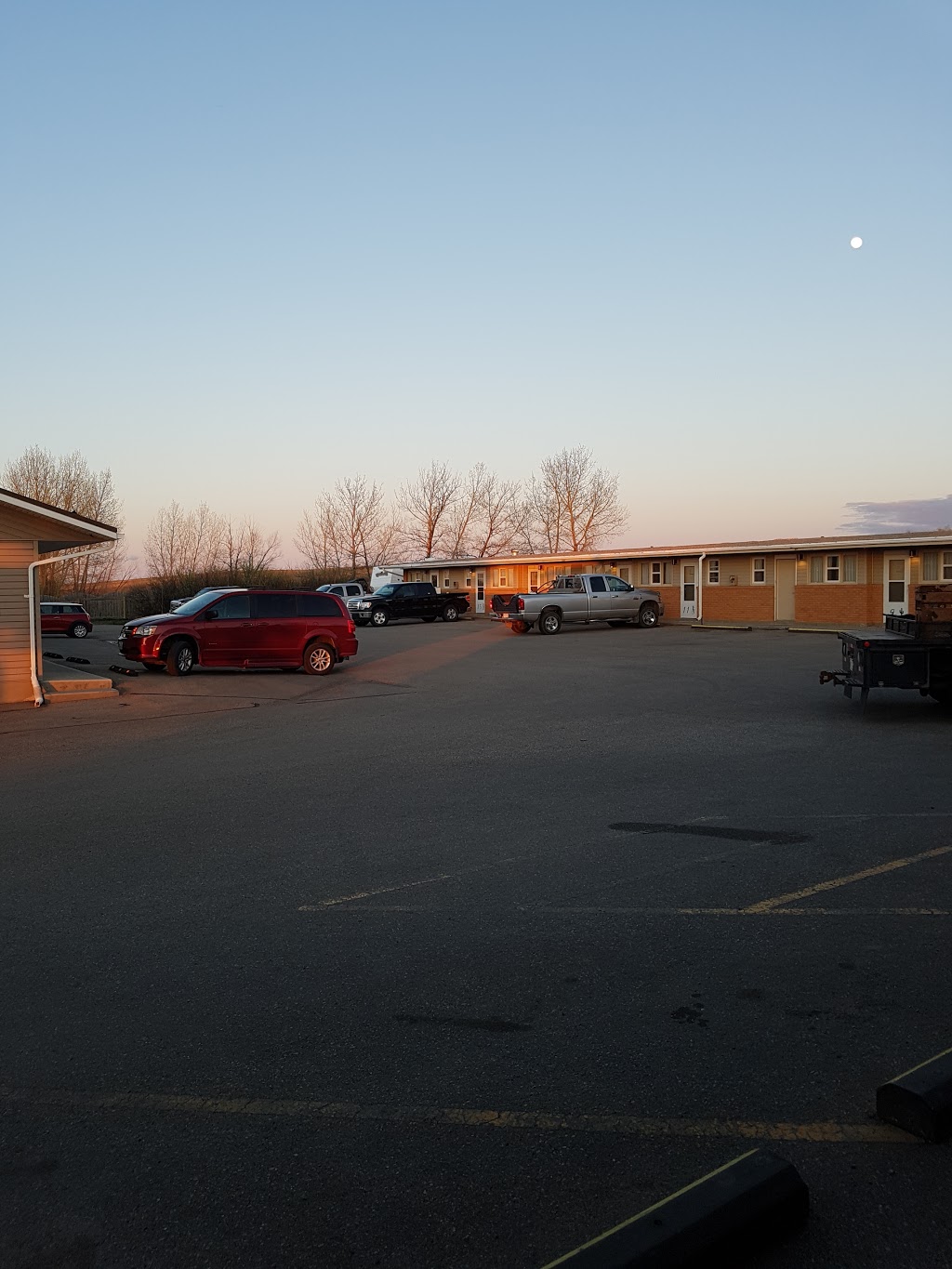 Thriftlodge Moose Jaw | SK-1, Moose Jaw, SK S6H 4P6, Canada | Phone: (306) 693-3601