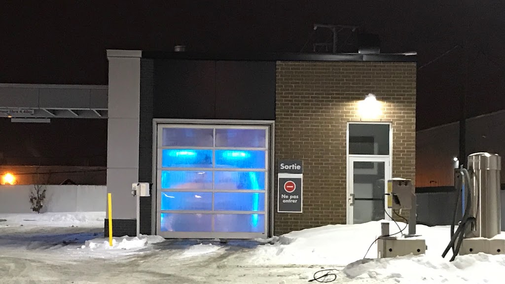 Shell | 4055 Boul Industriel, Laval, QC H7L 4S3, Canada | Phone: (450) 963-8813