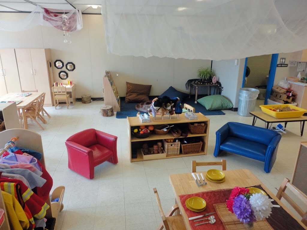 German Mills Child Care Centre | 61 Simonston Blvd, Thornhill, ON L3T 4R5, Canada | Phone: (905) 709-3484